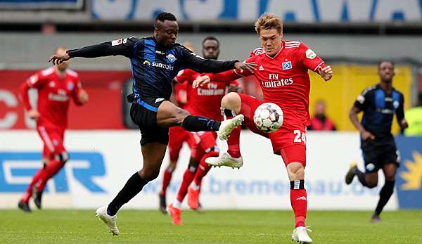 Bernard Tekpetey im Trikot des SC Paderborn.