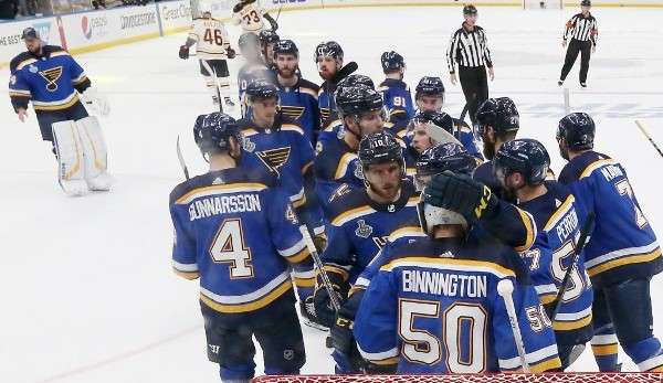 Die St. Louis Blues durften gegen die Boston Bruins den Ausgleich feiern.