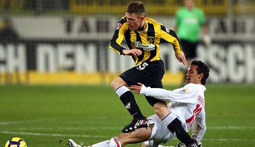 Manuel Junglas (l.) erzielte in 16 Saisonspielen ein Tor für Alemannia Aachen