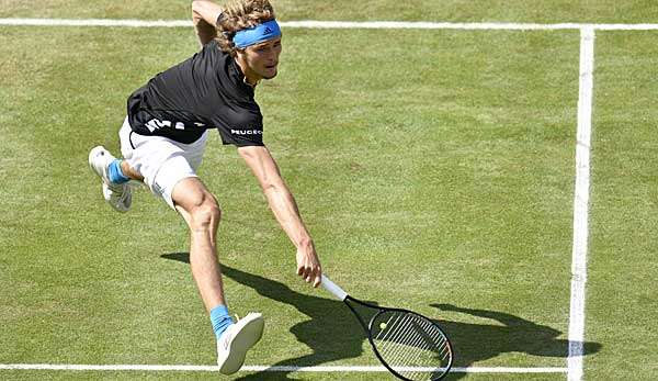 Hat in Stuttgart einfach kein Glück: Alexander Zverev verpasste auch im dritten Anlauf beim ATP-Turnier im Schwabenland den Sprung ins Viertelfinale.