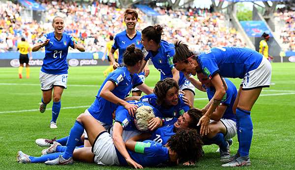 Italien setzte sich am zweiten Spieltag souverän gegen Jamaika durch.