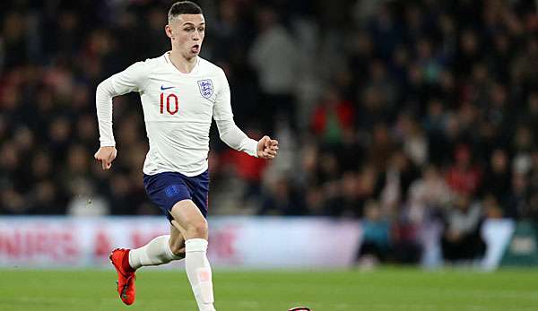 Phil Foden zählt mit seinem U21-Team zu den Favoriten auf den EM-Titel.