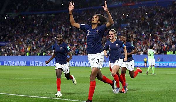 Die Französinnen stehen nach drei Gruppensiegen souverän im Achtelfinale der FIFA Frauen-WM 2019. 