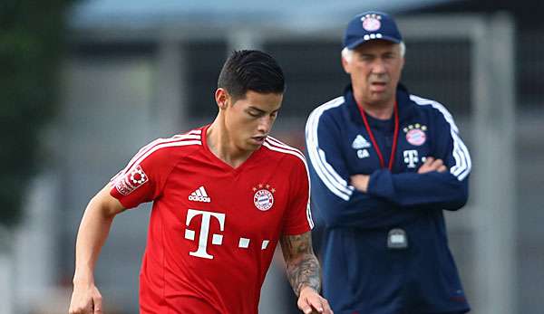 Carlo Ancelotti arbeitete mit James Rodiguez beim FC Bayern und bei Real Madrid zusammen. 