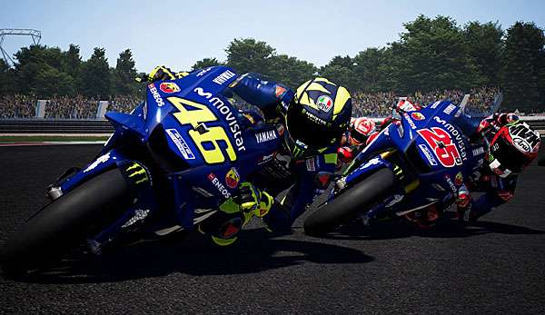 Auch bei MotoGP 19 lässt sich mit Valentino Rossi um die Weltmeisterschaft fahren. 