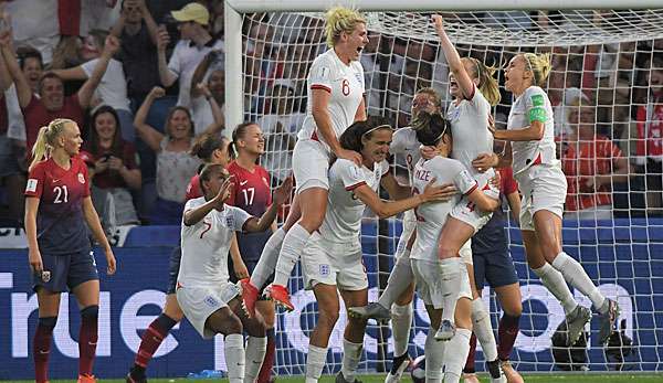 Englands Frauen stehen im Halbfinale der WM.