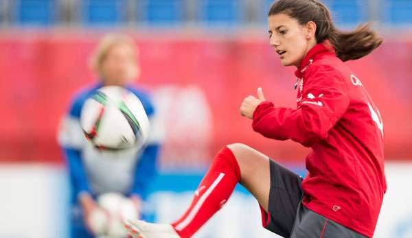 Florijana Ismaili (24) debütierte bereits 2014 für die Schweizer Fußballnationalmannschaft.