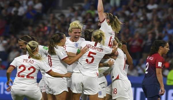 England gewann das Viertelfinale gegen Norwegen mit 3:0. 