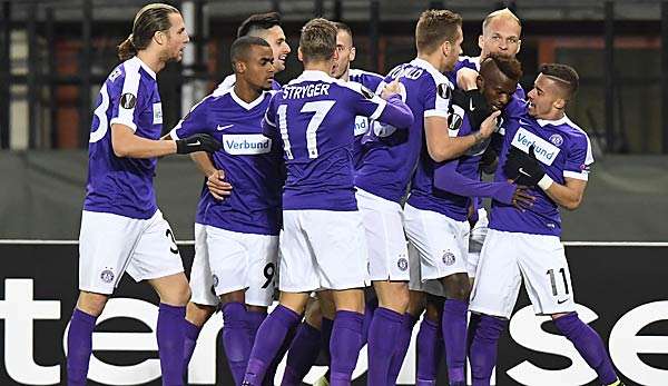 Austria Wien testet heute gegen den aktuellen tschechischen Meister Slavia Prag, während St. Gallen gegen Celtic Glasgow im Einsatz ist.