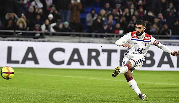 Nabil Fekir wechselt von Lyon zu Real Betis.