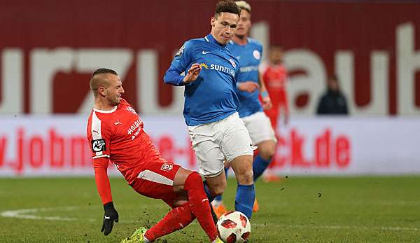 Hansa Rostock gastiert heute beim Halleschen FC. 