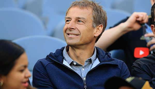 Der VfB Stuttgat verhandelt wohl mit Jürgen Klinsmann. 