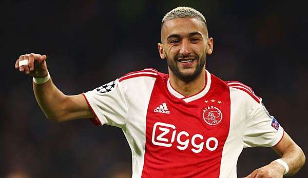 Bayern-Kandidat Hakim Ziyech hat seinen Vertrag bei Ajax bis 2022 verlängert.