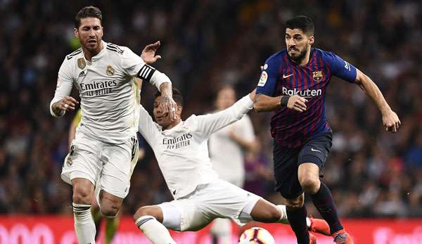 Real Madrid und der FC Barcelona kämpfen um die Meisterschaft. 