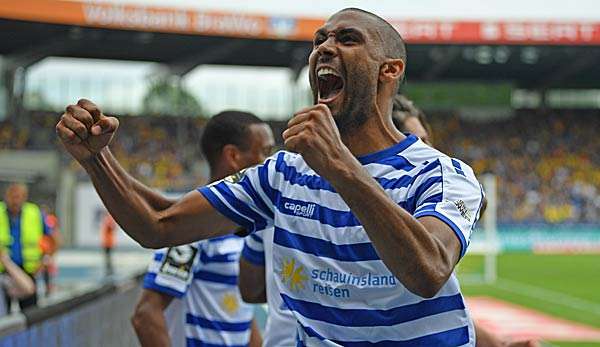 Marvin Compper und Duisburg können die Tabellenführung erobern. 