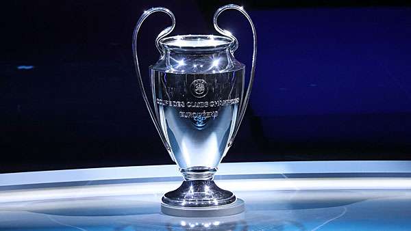 Welches Team krallt sich 2020 den Champions-League-Pokal?