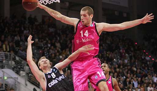 Mit Bamberg wurde Tim Ohlbrecht 2007 deutscher Meister. 2009 wechselte er nach Bonn
