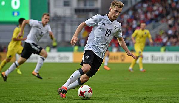 Johannes Eggestein führt die U21 gegen Griechenland als Kapitän aufs Feld.