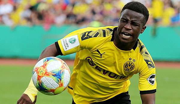 Youssoufa Moukoko gilt beim BVB als Supertalent.