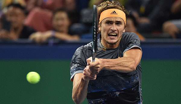 Alexander Zverev steht im Halbfinale von Shanghai.