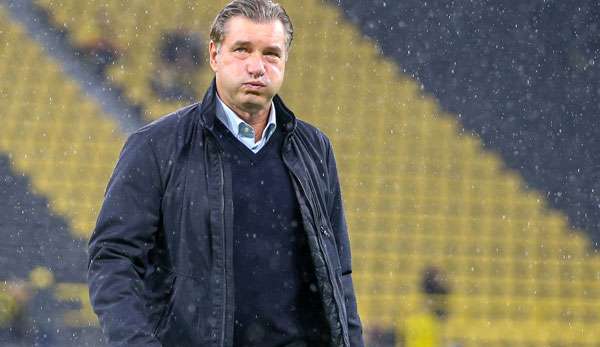 Michael Zorc ist sichtlich erleichtert nach dem ersten BVB-Dreier nach zuvor drei Unentschieden in Folge.