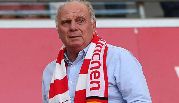 Uli Hoeneß tritt am 15. November offiziell als Präsident des FC Bayern zurücj.