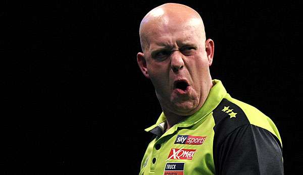 Michael van Gerwen ist bei den Darts European Championship in Göttingen sensationell in der 1. Runde gescheitert. 