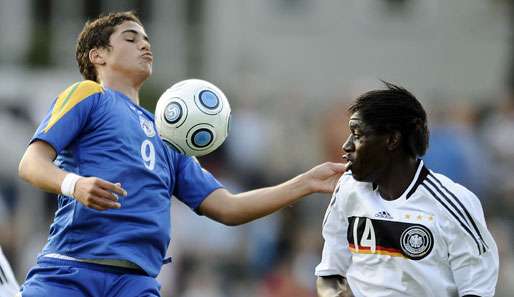 Danny Vieira (r.) absolvierte bisher sechs Spiele für die deutsche U-17-Nationalmannschaft