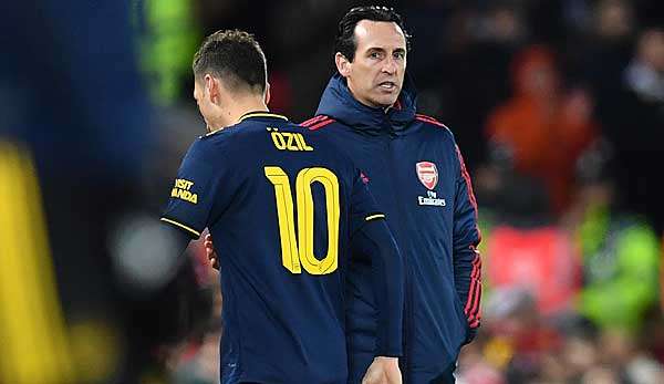 Hatten nicht immer das beste Verhältnis zueinander: Arsenal-Trainer Unai Emery und Mesut Özil.