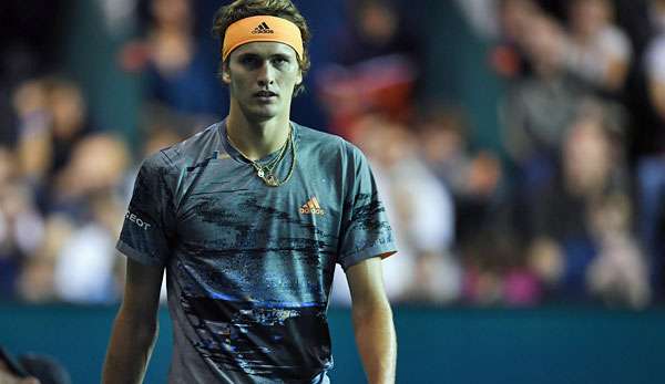 Alexander Zverev scheiterte in Paris am Kanadier Denis Shapovalov.