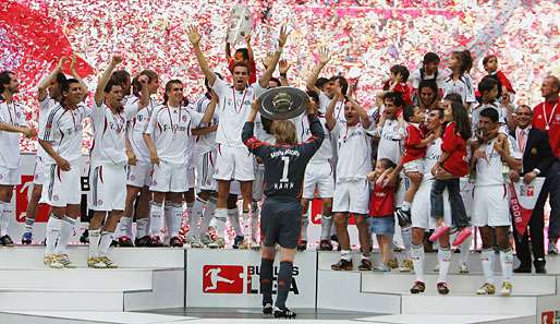 FC Bayern München verdiente sich durch 23 Meistertitel vier Meistersterne auf dem Trikot