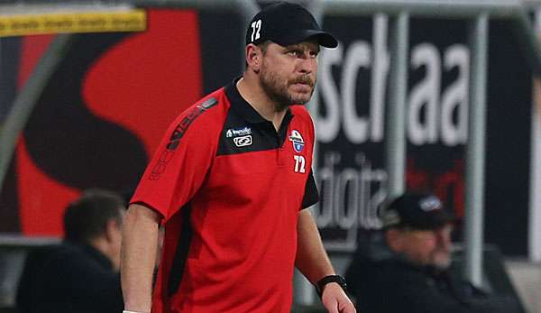 Trainer Steffen Baumgart und der SCP sind sauer auf das Schiedsrichter-Team.