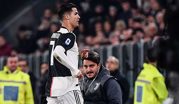 Cristiano Ronaldo ging nach seiner Auswechslung wortlos in die Kabine.