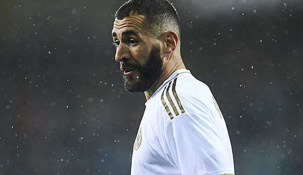 Juninho will Karim Benzema zu Olympique Lyon zurückholen.