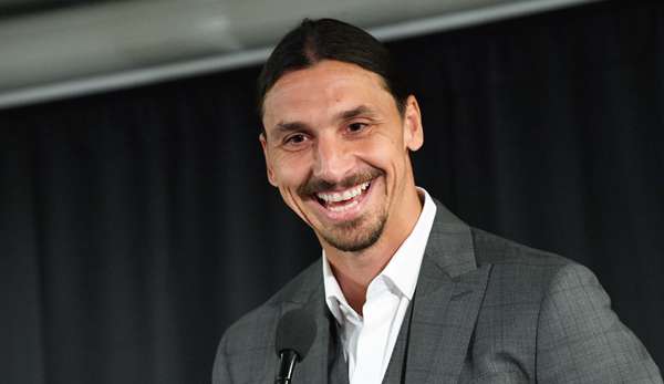 Zlatan Ibrahimovic hat via Twitter eine Fortsetzung seiner Karriere angedeutet.