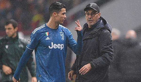 Ronaldo äußert sich zu den angeblichen Anfeindungen gegen Juve-Coach Sarri. 