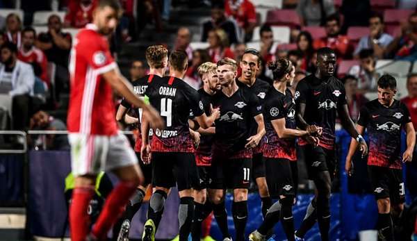 RB Leipzig gewann das Hinspiel in der Gruppenphase der Champions League bei Benfica in Lissabon mit 2:1. 