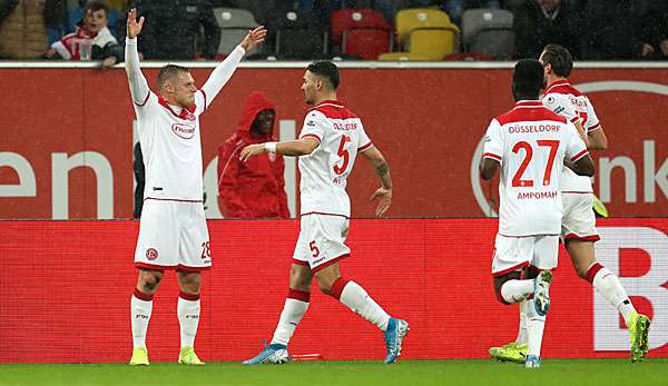 Hennings (l.) erzielte das zwischenzeitliche 1:0.