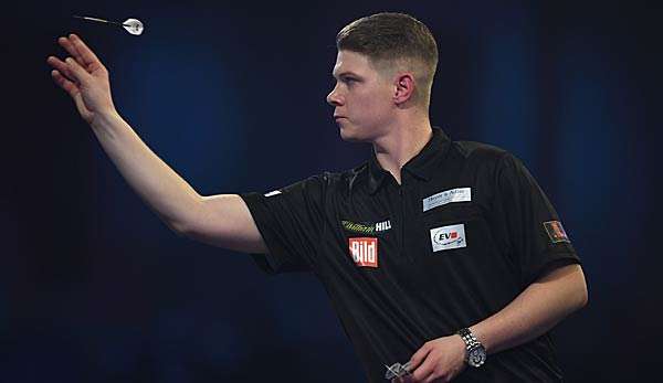 Nico Kurz spielt heute um den Einzug in die dritte Runde der Darts-Weltmeisterschaft.