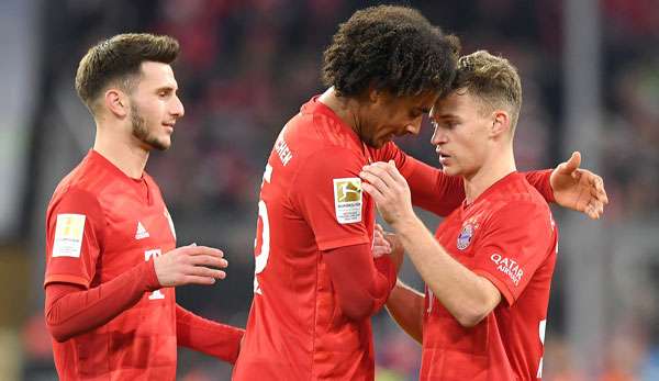 Joshua Kimmich mit Matchwinner Joshua Zirkzee.