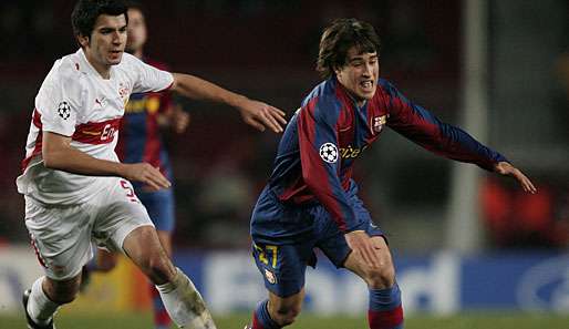 Serdar Tasci (l.) beim CL-Spiel 2007 im Zweikampf mit Bojan Krkic