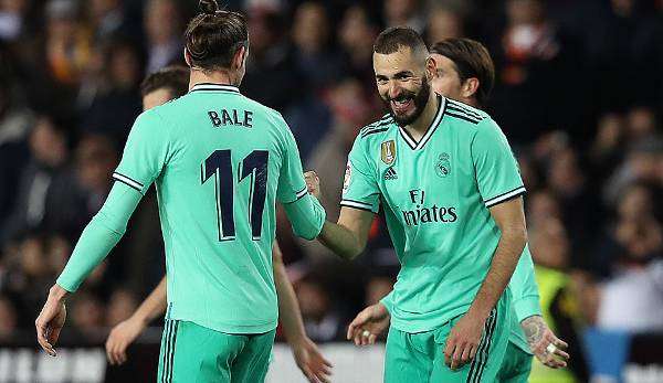 Real Madrid steht mit dem FC Barcelona an der Tabellenspitze.