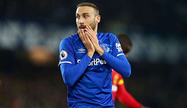 Cenk Tosun bleibt nach dem Abschied von Everton in der Premier League.