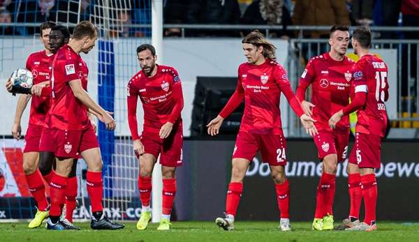 Der VfB Stuttgart überwintert in der 2. Liga auf Rang drei. 