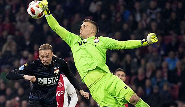 Timon Wellenreuther wurde von Voetbal International zum besten Keeper der Hinrunde in der Eredivisie gewählt.