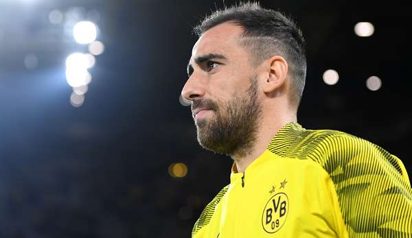 Paco Alcacer könnte Medienberichtren zufolge beim BVB vor einem Abgang stehen.