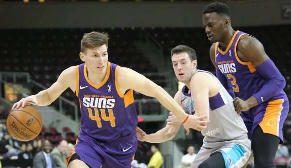 David Krämer (l.) erzielte gegen die Rio Grande Valley Vipers drei Punkte