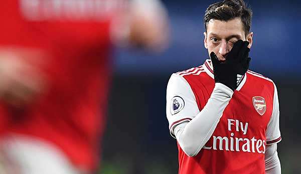 Beschäftigt sich offenbar schon jetzt mit seiner Zukunft nach Vertragsende beim FC Arsenal: Mesut Özil.