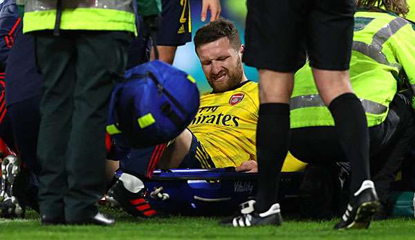 Shkodran Mustafi hat sich im Spiel gegen AFC Bournemouth verletzt.