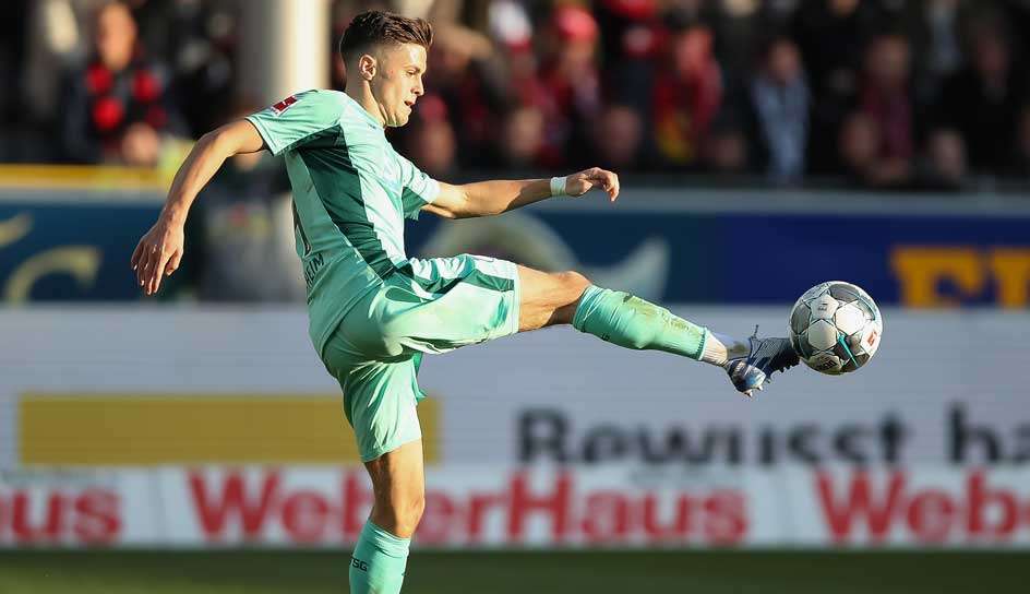 Die TSG Hoffenheim trifft auf den VfL Wolfsburg.